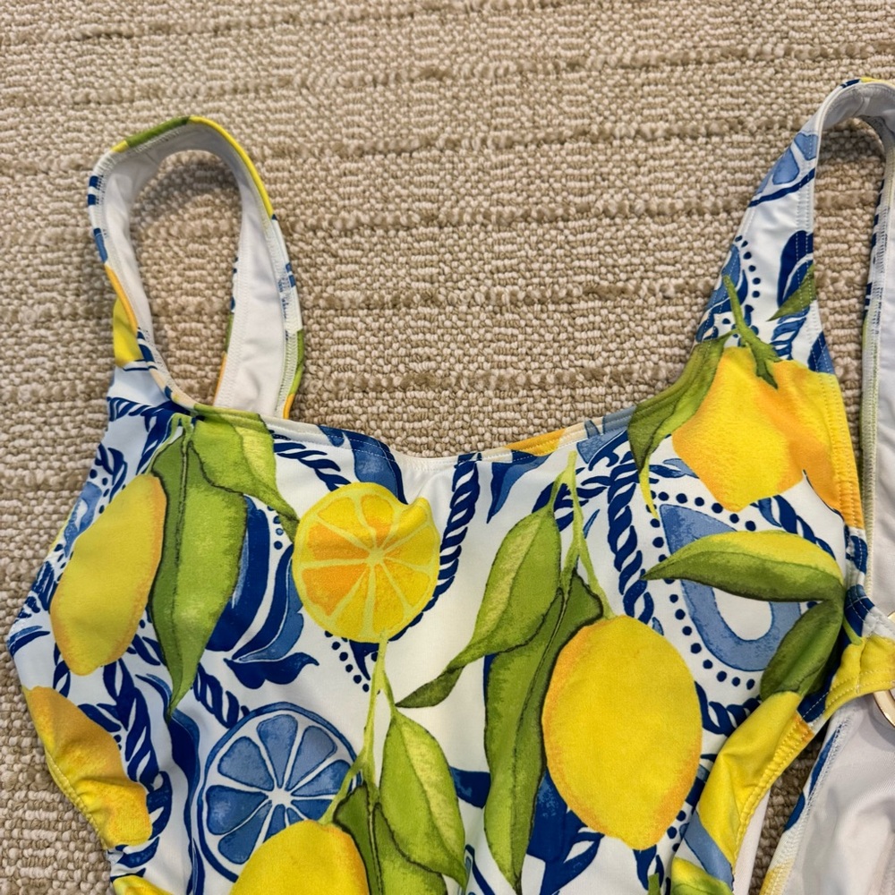Kenny Flowers Positano Lemon Print Gold Ring Classic One Piece Swimsuit | M - Picture 6 of 8